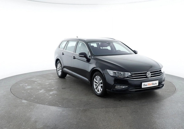 Volkswagen Passat cena 86900 przebieg: 116138, rok produkcji 2020 z Poznań małe 781